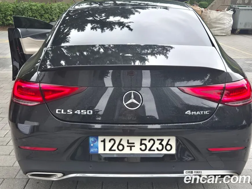 Mercedes-Benz CLS-Class — фото 1