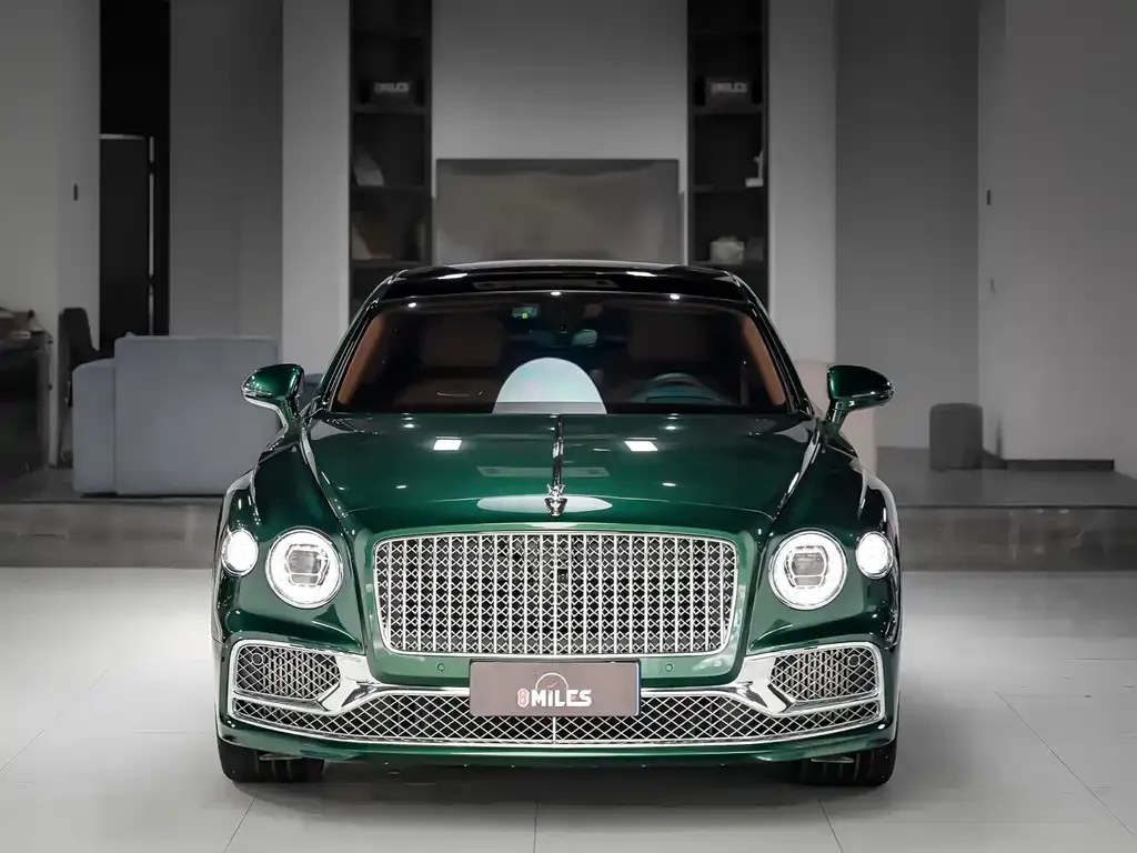 Bentley Flying Spur — фото 7
