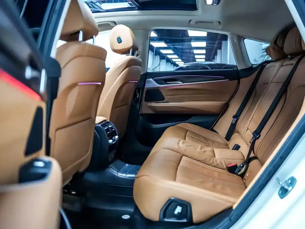 BMW 6 Series GT — фото 8