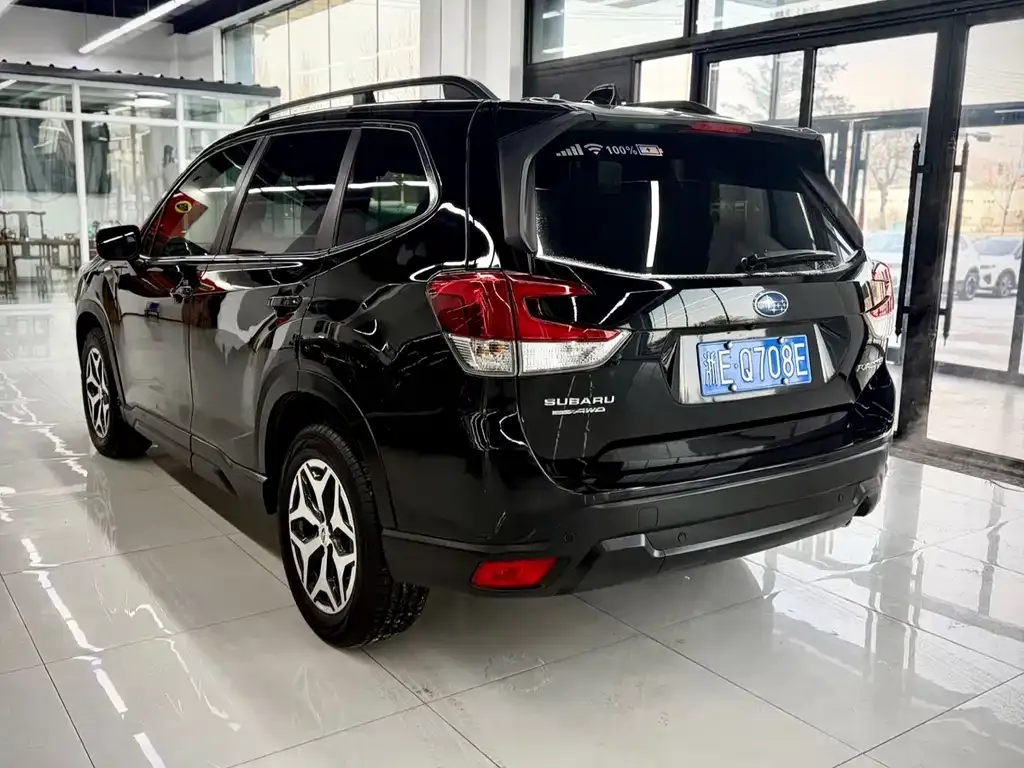 Subaru Forester — фото 3
