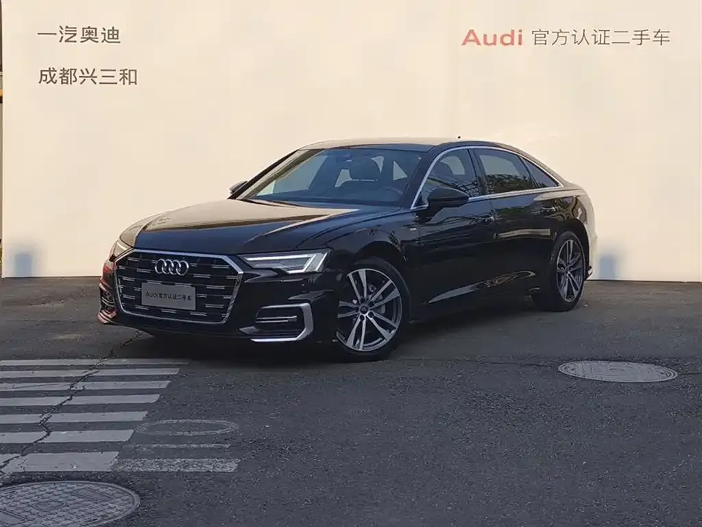 Audi A6L — фото 1