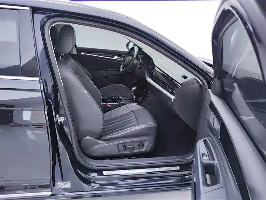 Volkswagen Passat — фото 8