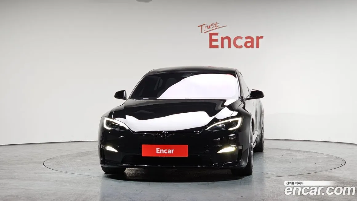Tesla Model S — фото 4