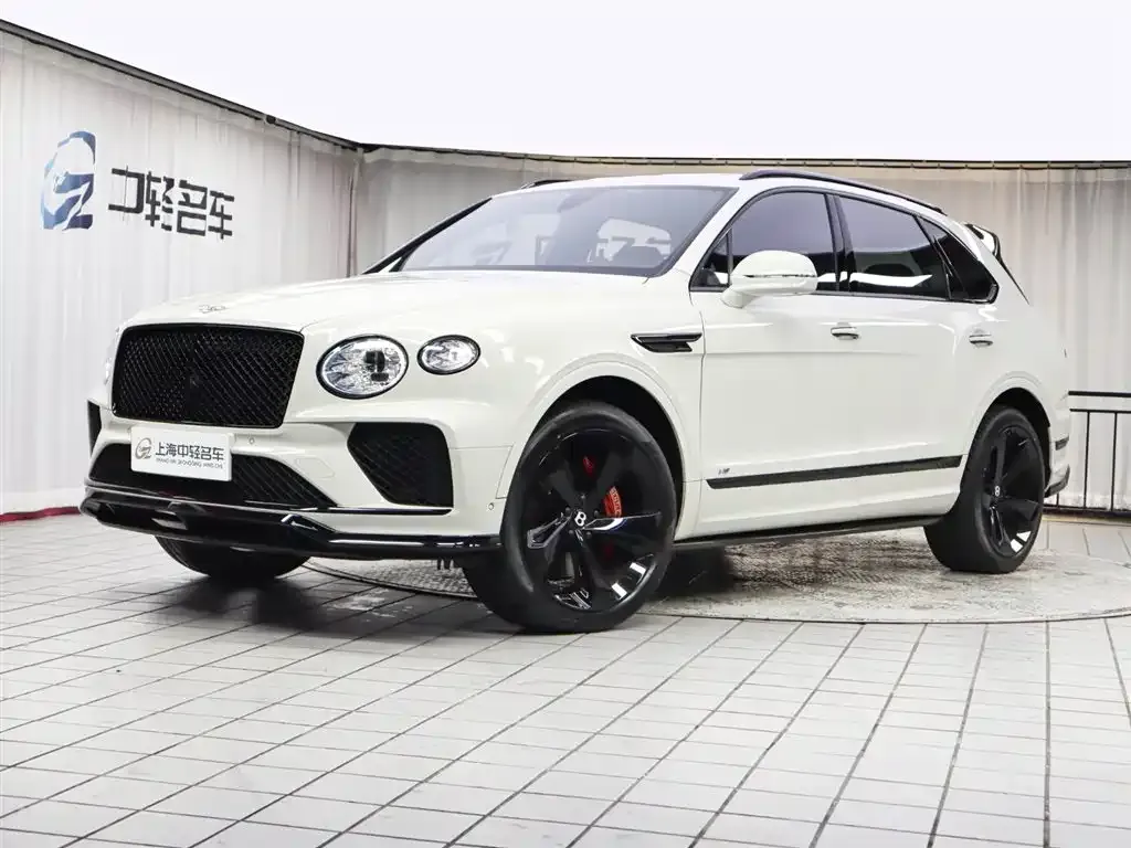 Bentley Bentayga — фото 1