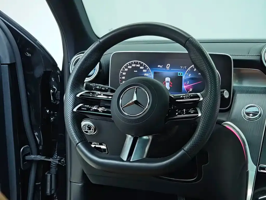 Mercedes-Benz GLC — фото 2