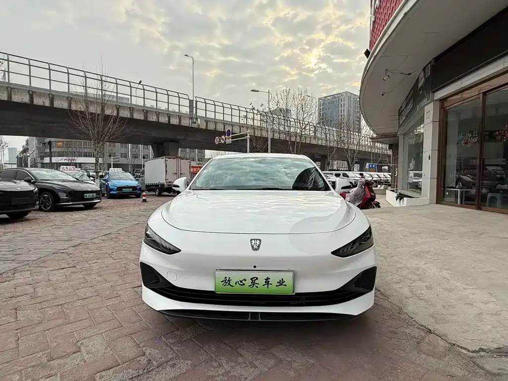 Roewe D7 — фото 10