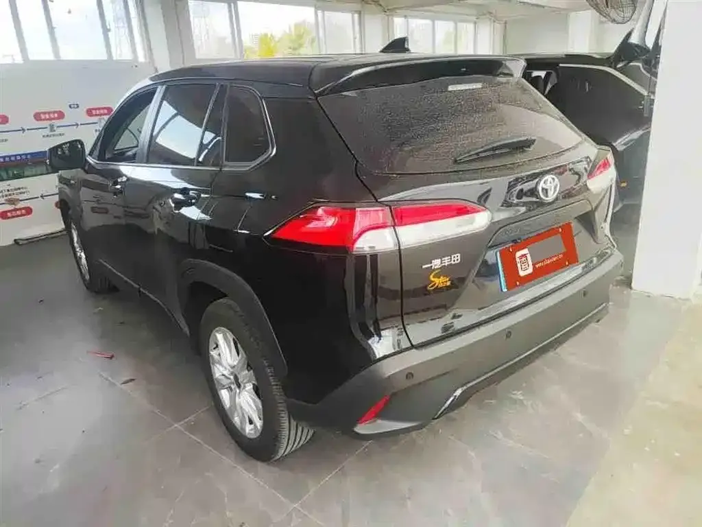 Toyota Corolla Cross — фото 4