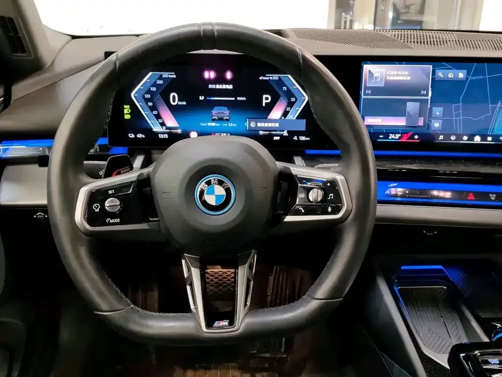 BMW i5 — фото 6