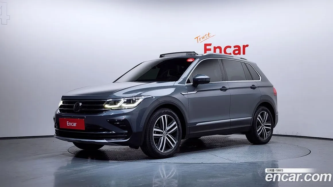 Volkswagen Tiguan — фото 1