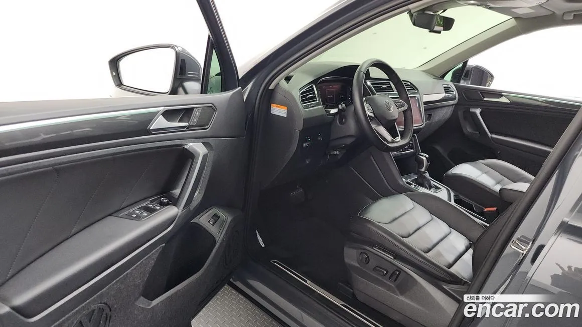 Volkswagen Tiguan — фото 4