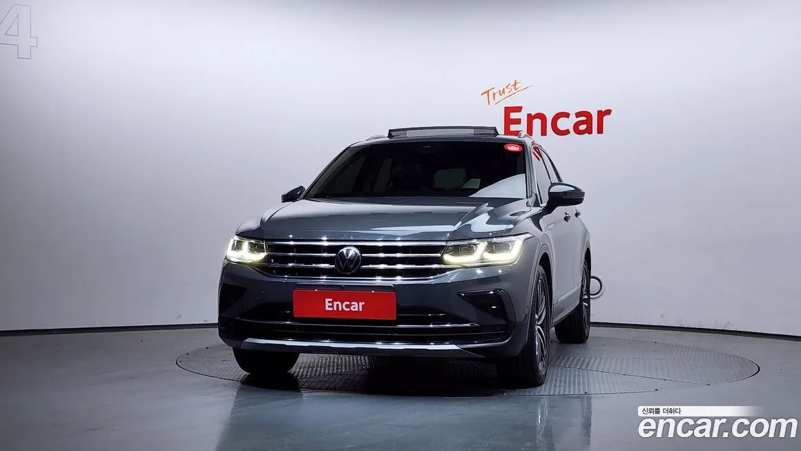 Volkswagen Tiguan — фото 9