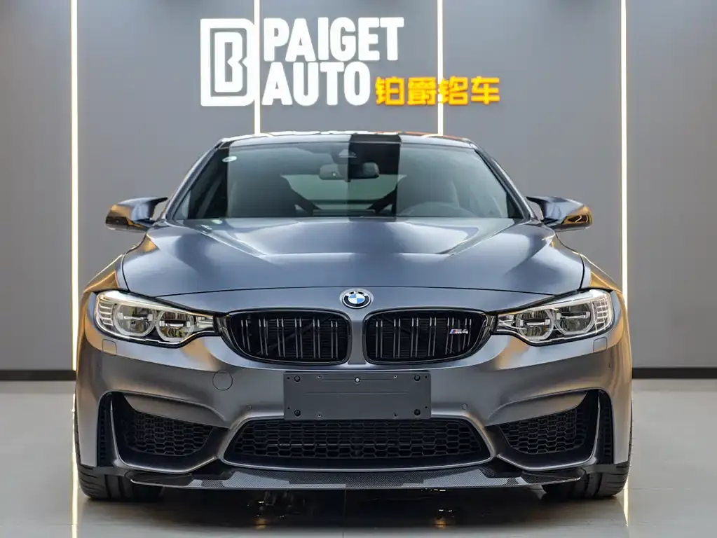 BMW M4 — фото 1