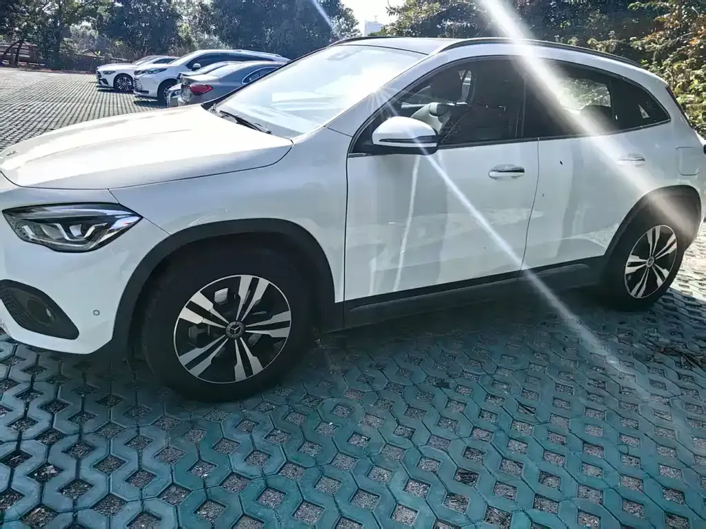 Mercedes-Benz GLA — фото 7