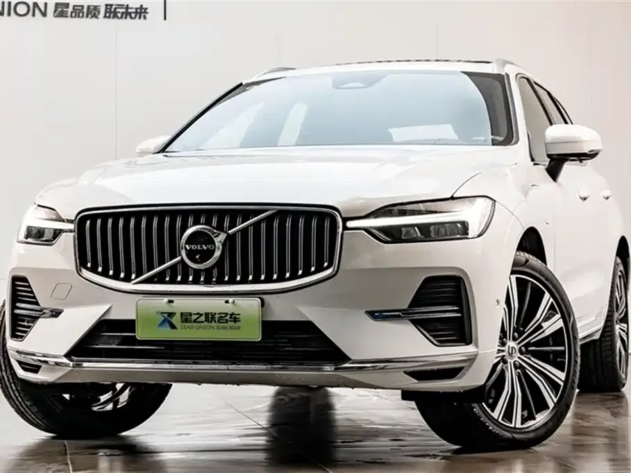 Volvo XC60 PHEV — фото 2