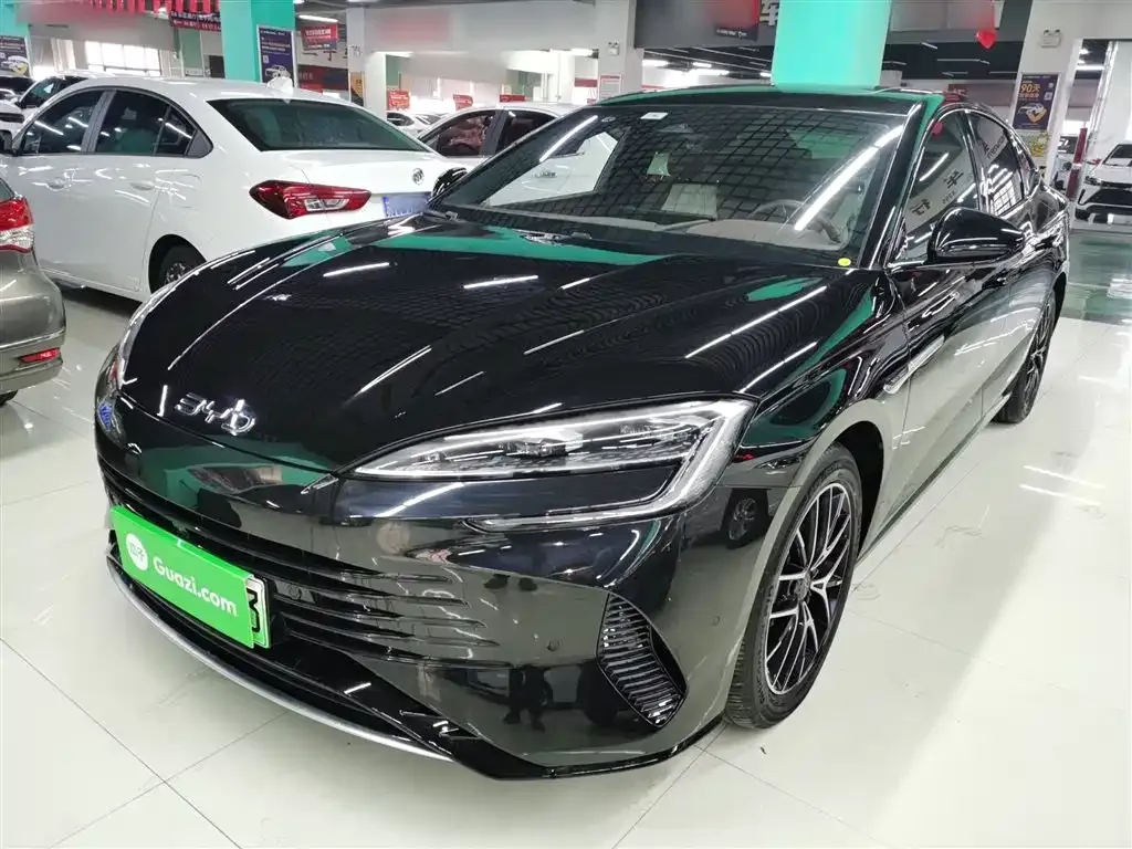 BYD Seal — фото 1
