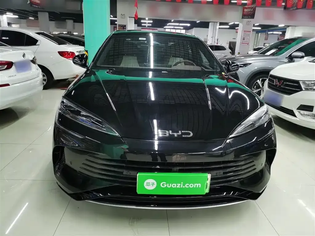 BYD Seal — фото 3