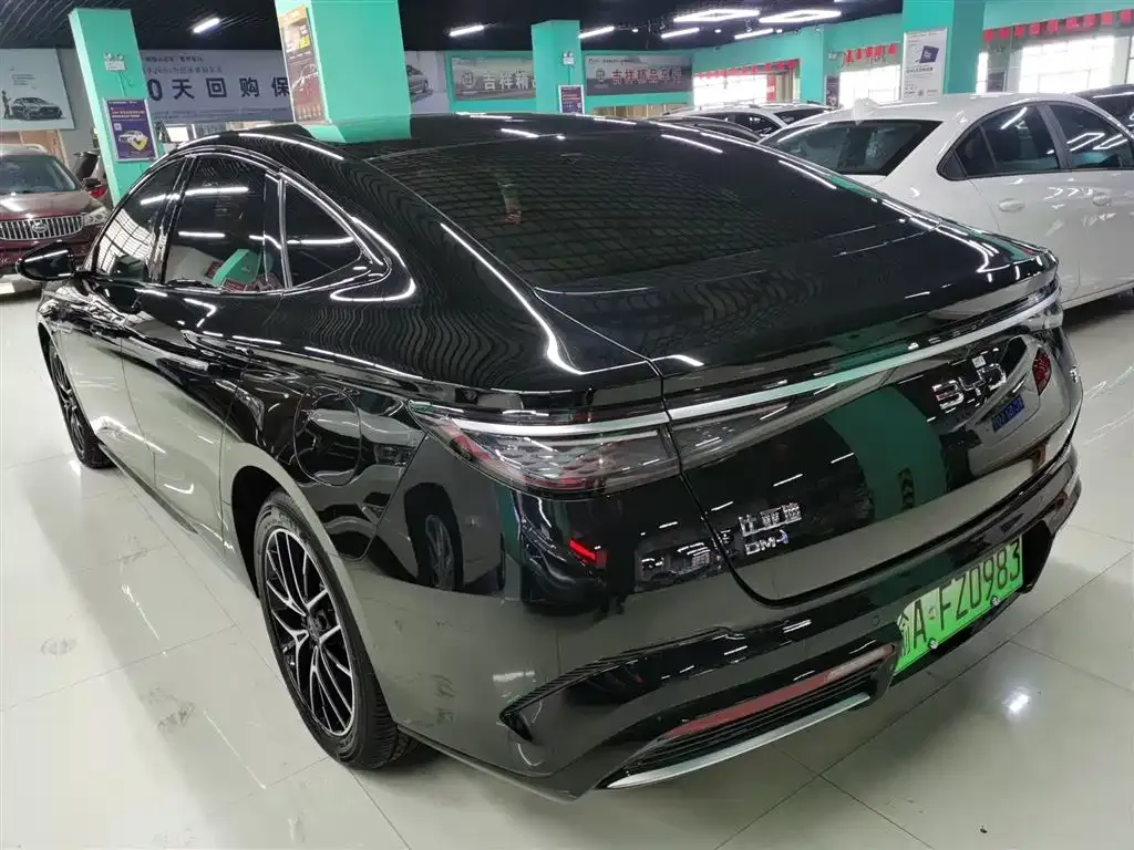 BYD Seal — фото 4