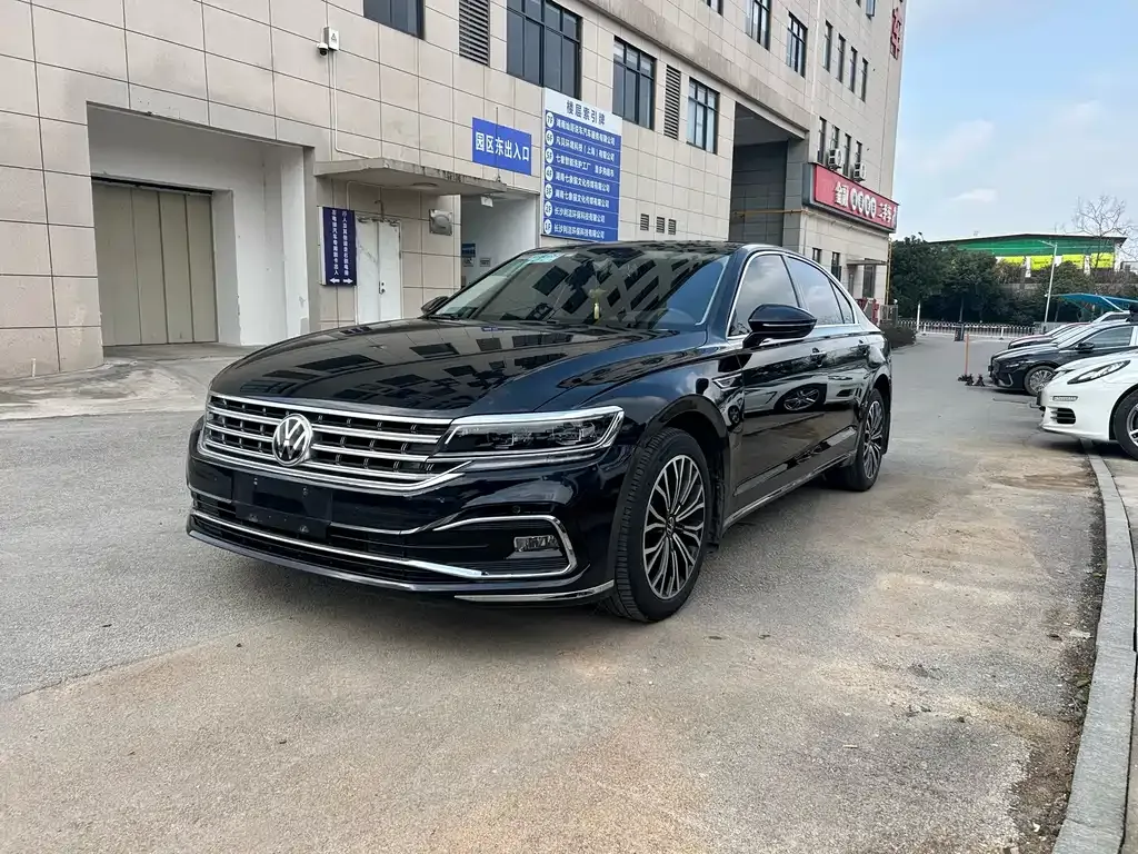 Volkswagen Phideon — фото 1