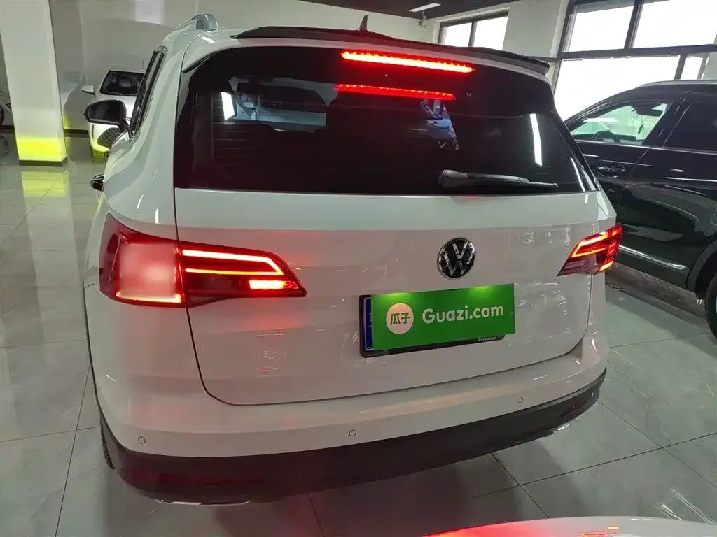 Volkswagen Tharu — фото 3
