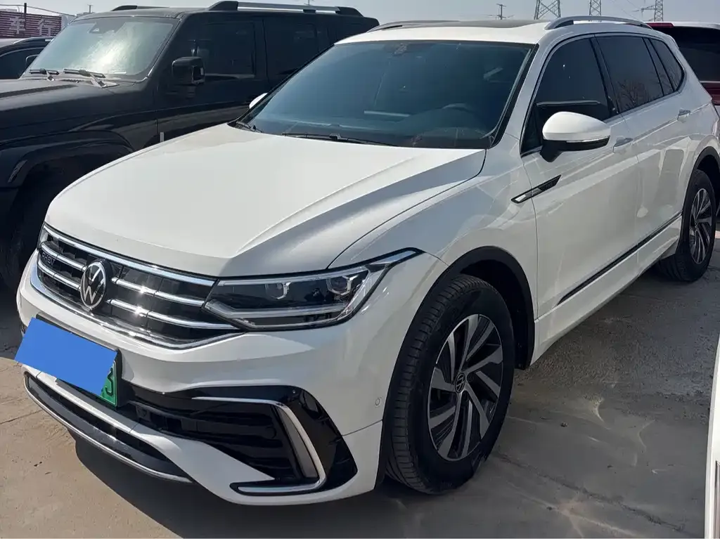 Volkswagen Tiguan L New Energy — фото 1