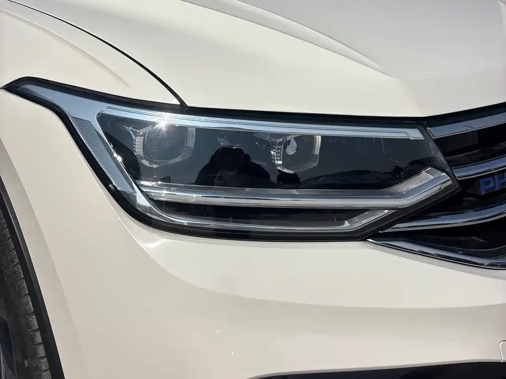 Volkswagen Tiguan L New Energy — фото 4