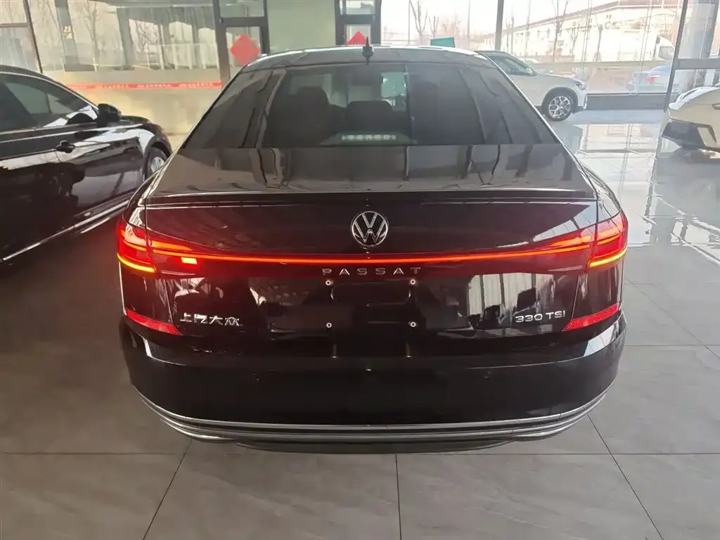 Volkswagen Passat — фото 2