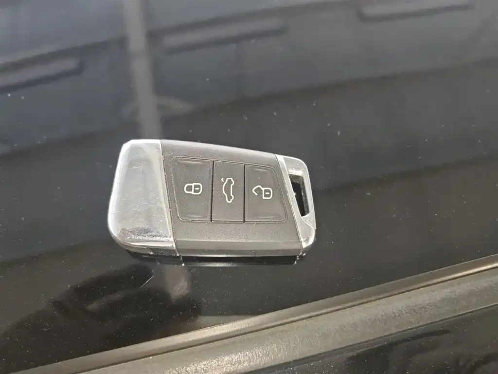 Volkswagen Passat — фото 9