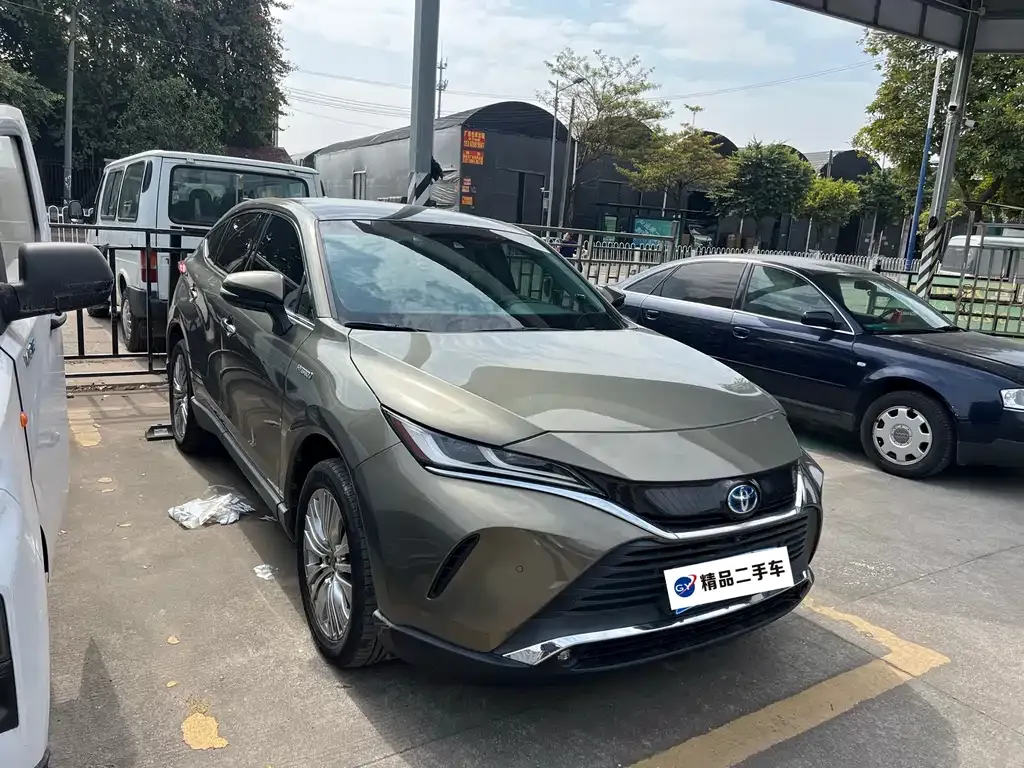 Toyota Harrier — фото 8