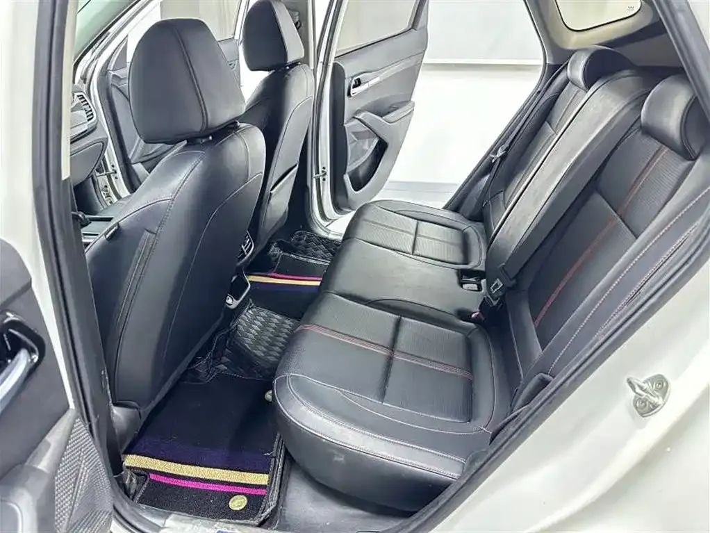Kia KX3 — фото 8