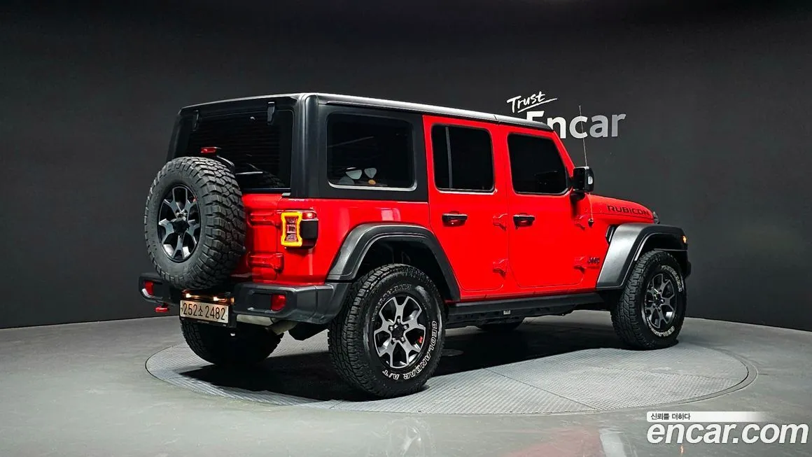 Jeep Wrangler — фото 2