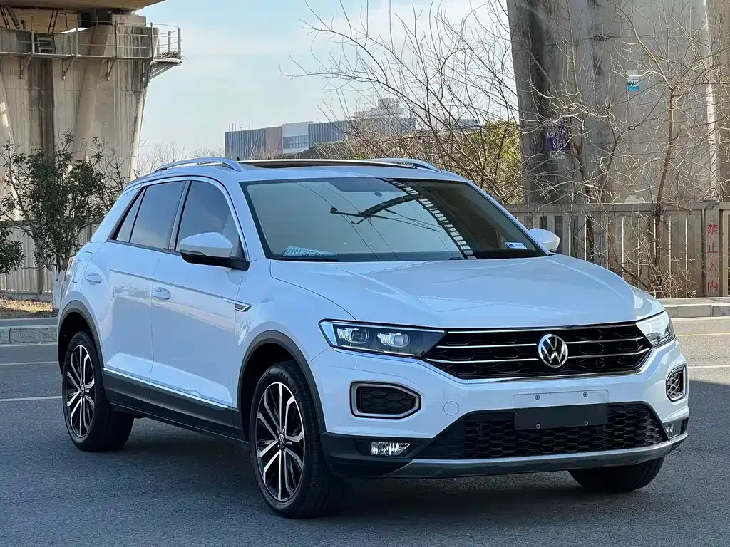 Volkswagen T-Roc — фото 4