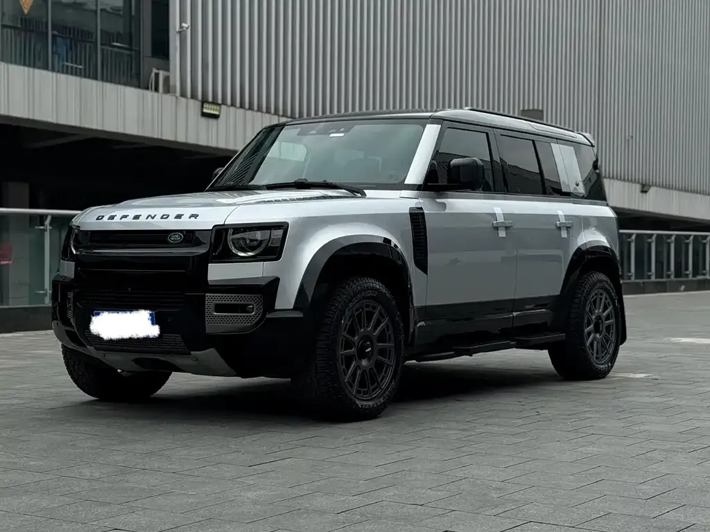 Land Rover Defender — фото 1