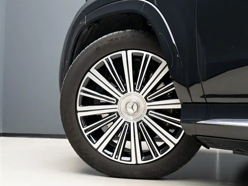 Mercedes-Benz GLS — фото 8