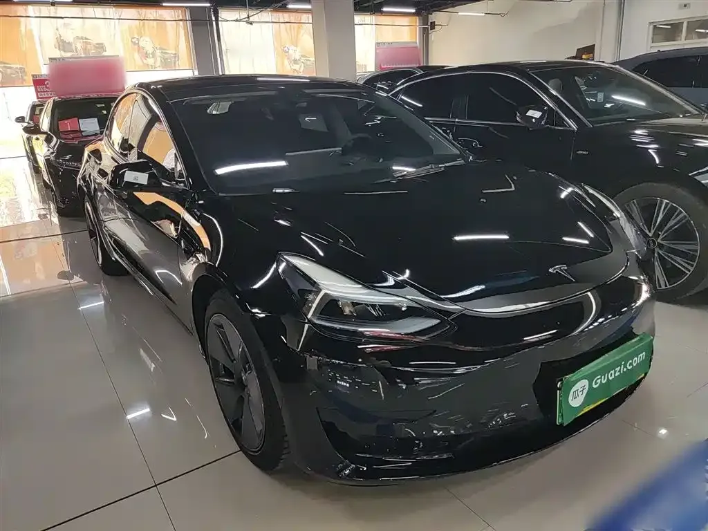 Tesla Model 3 — фото 5