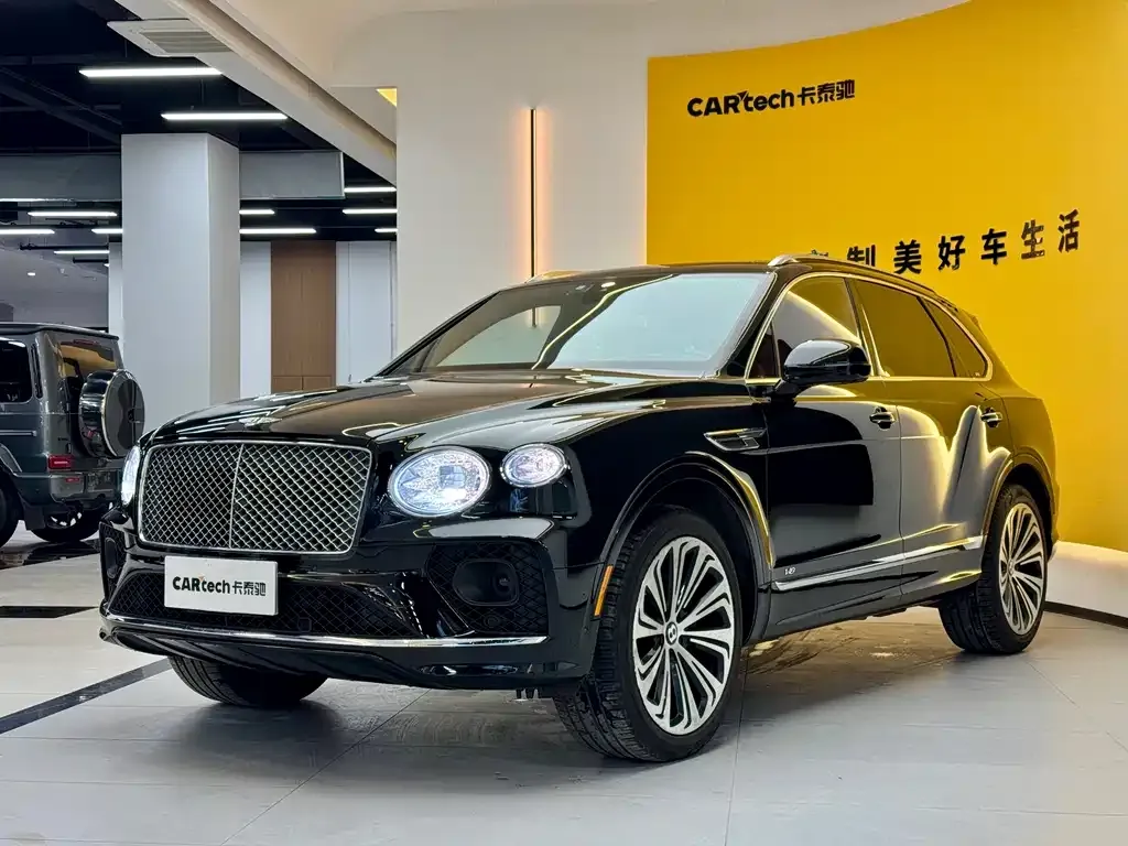 Bentley Bentayga — фото 1