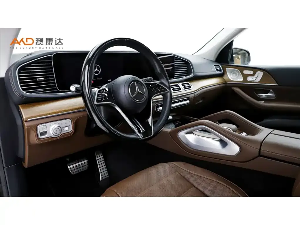 Mercedes-Benz GLS — фото 6