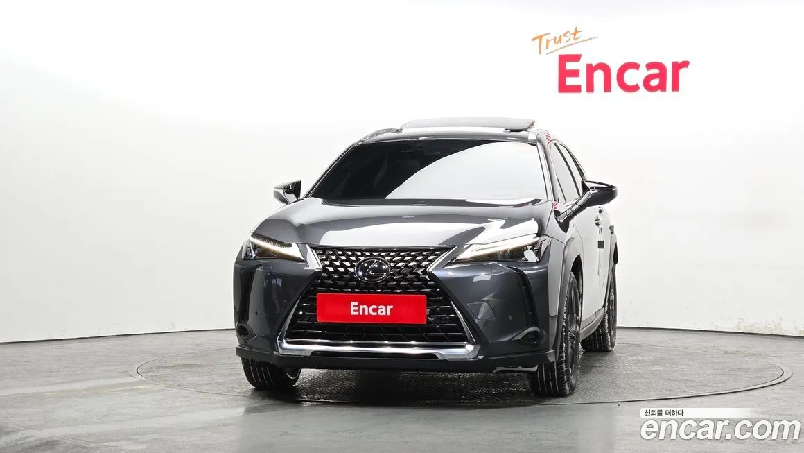 Lexus UX — фото 7