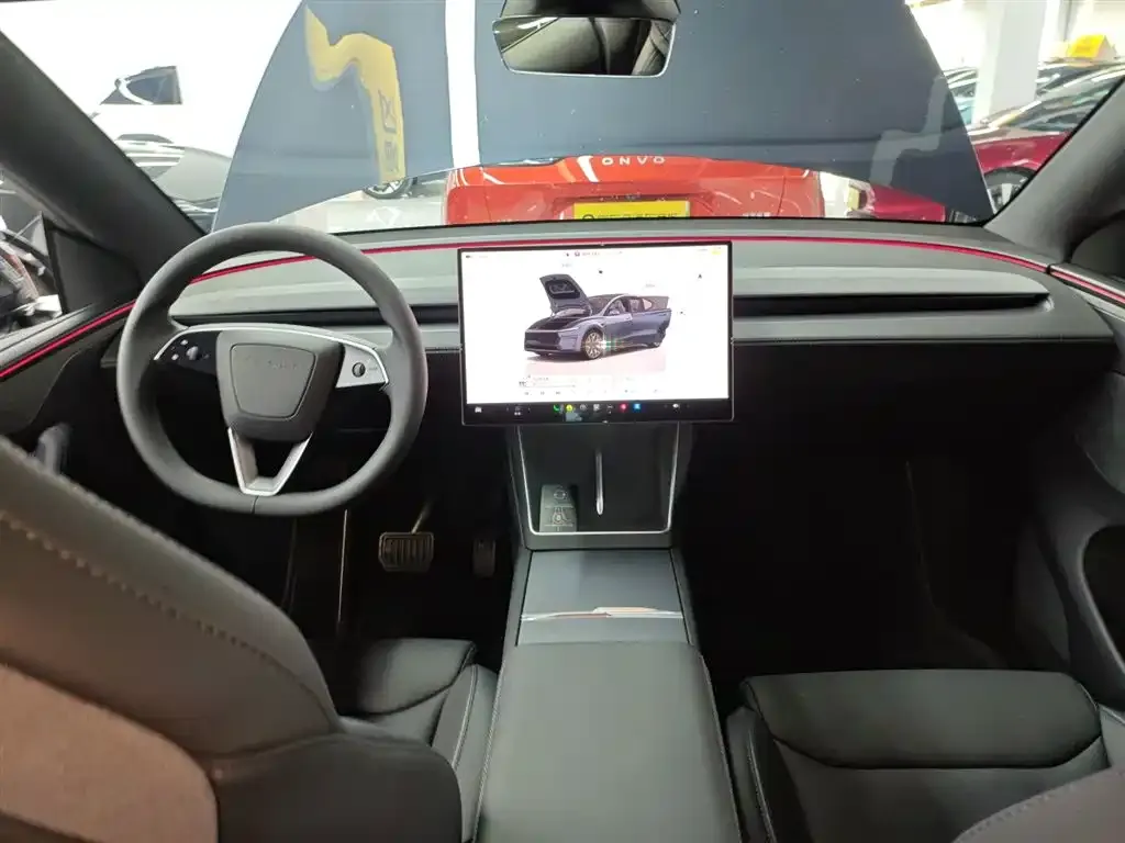 Tesla Model Y L — фото 2