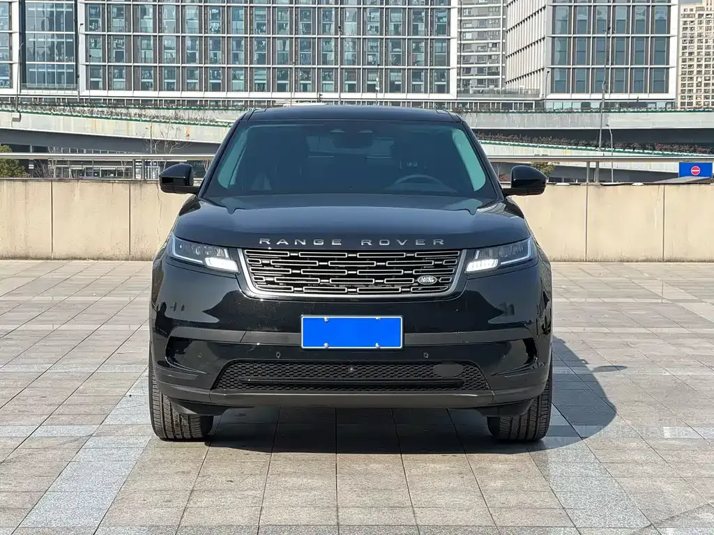 Land Rover Velar — фото 1