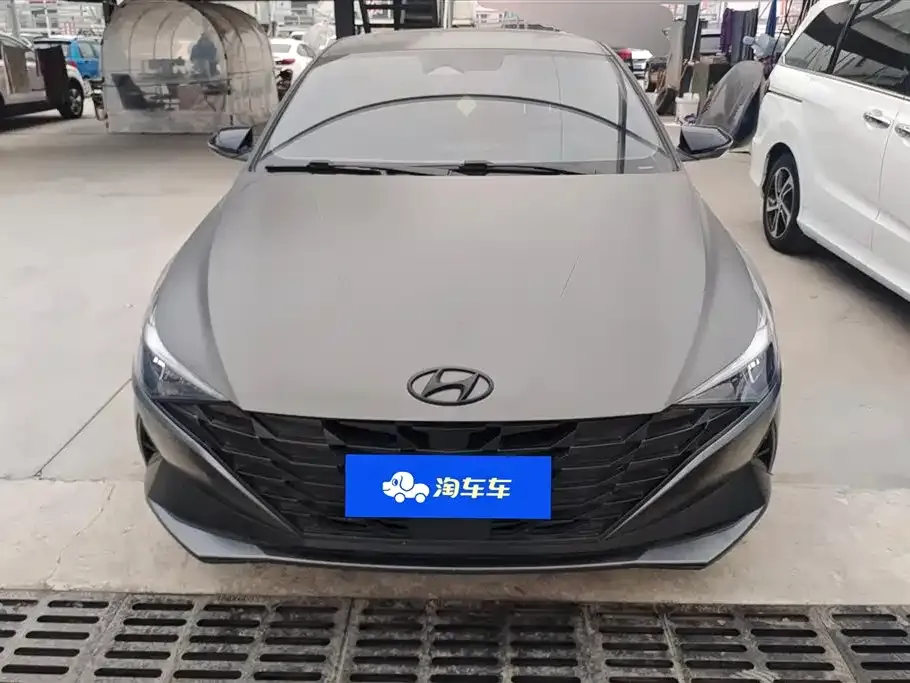 Hyundai Elantra — фото 2