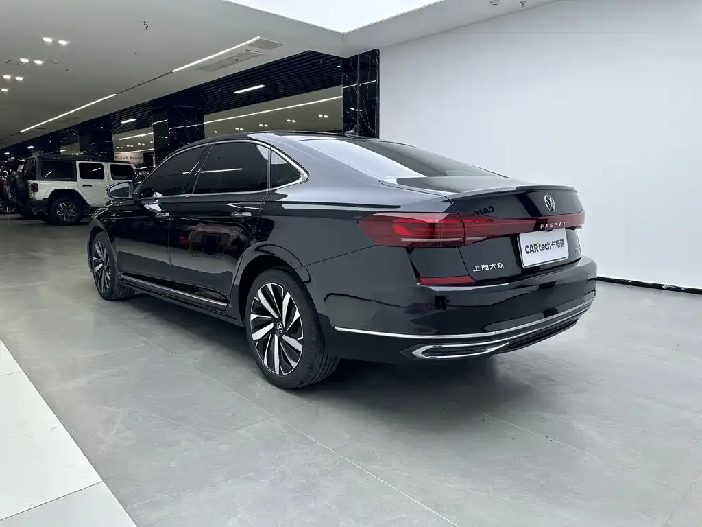 Volkswagen Passat — фото 9