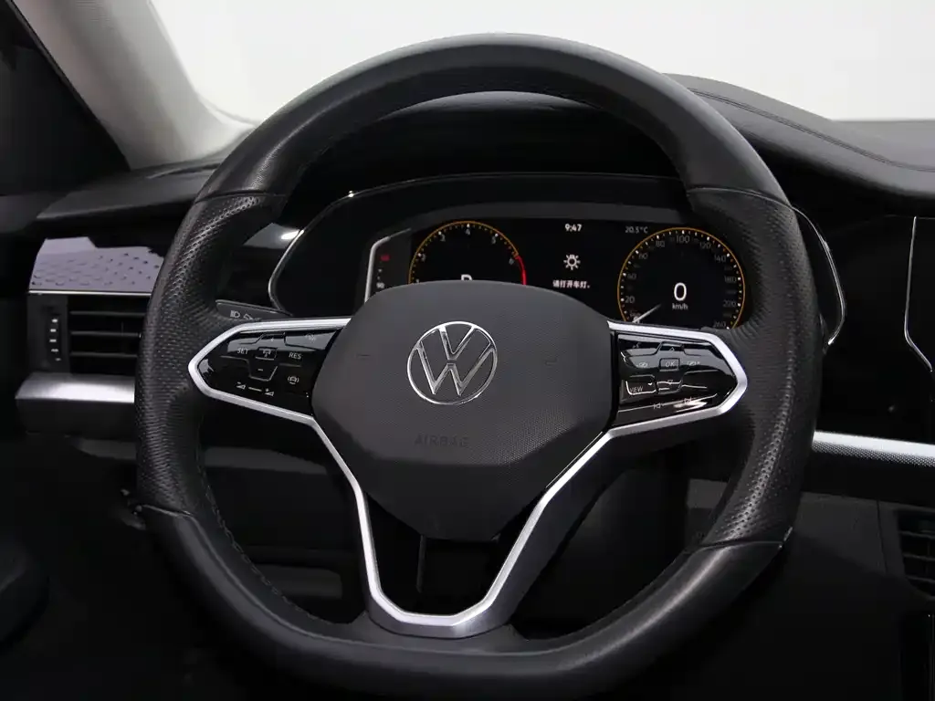 Volkswagen Passat — фото 8