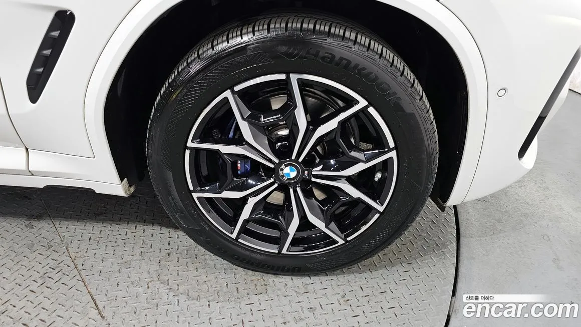BMW X4 — фото 9