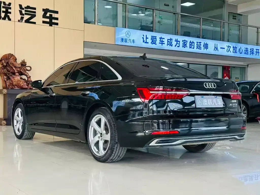 Audi A6L — фото 5