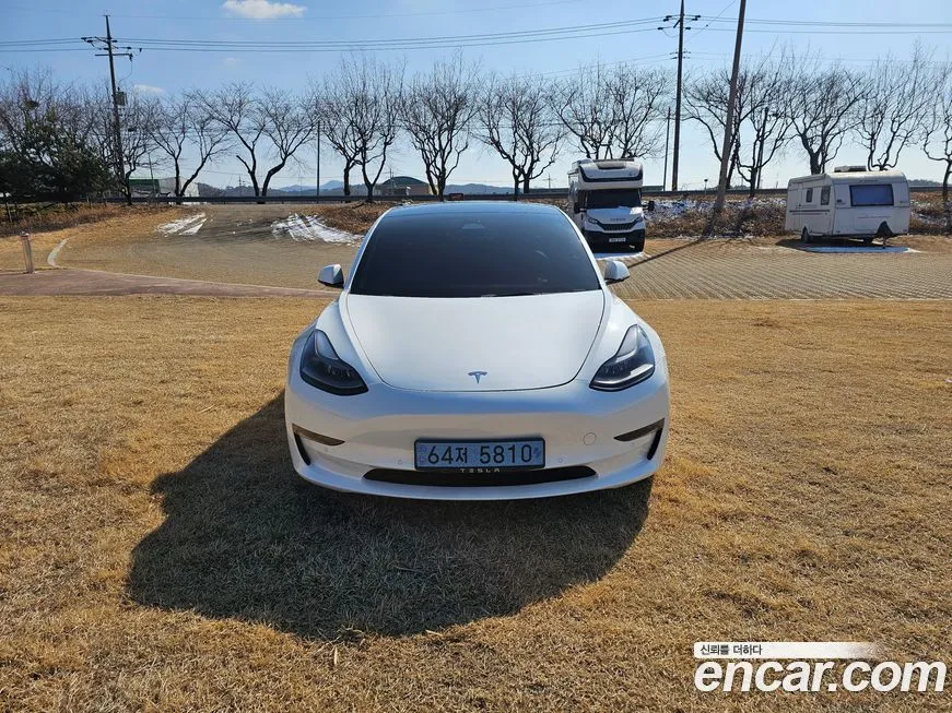 Tesla Model 3 — фото 4