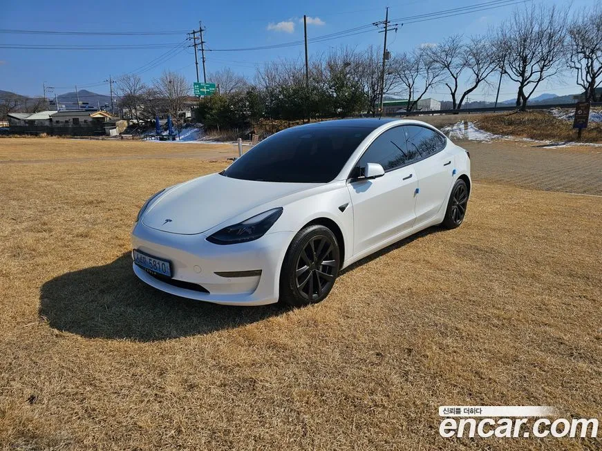Tesla Model 3 — фото 10