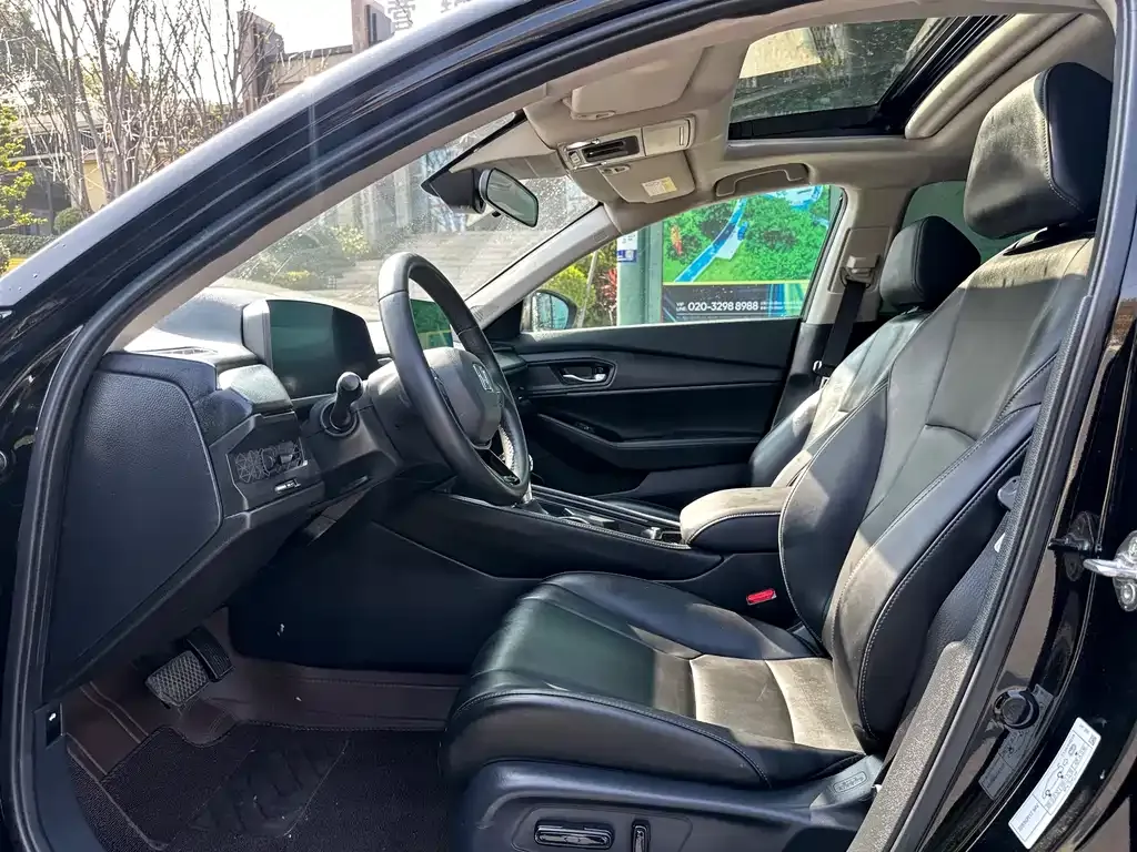 Honda Accord — фото 7