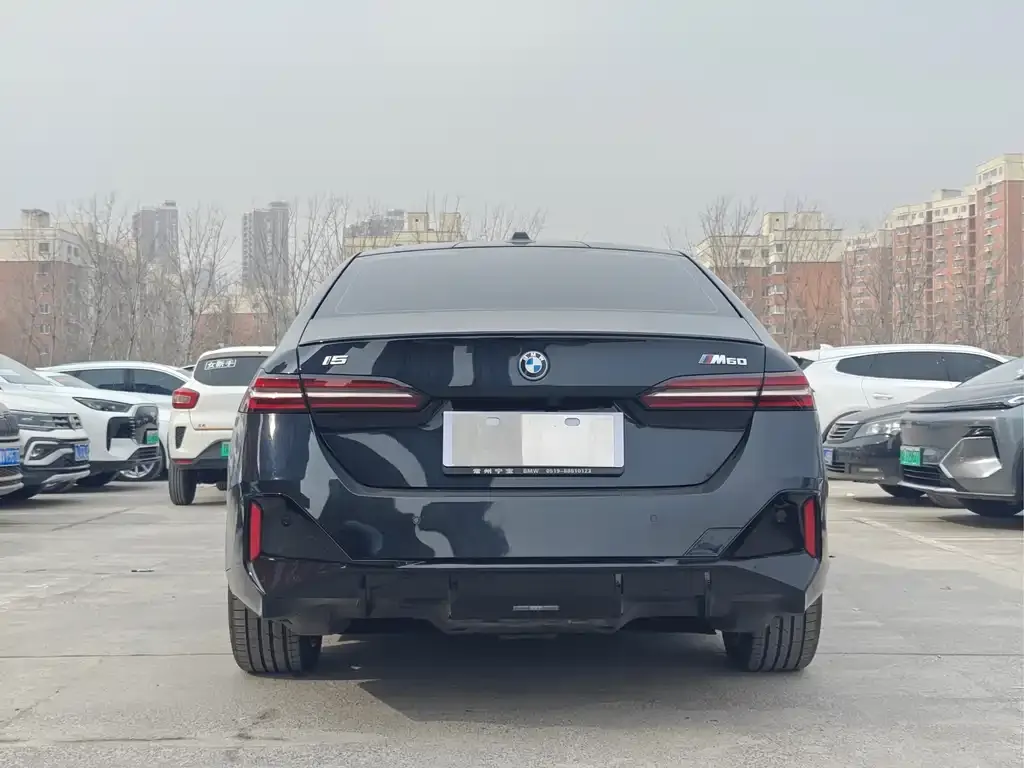 BMW i5 — фото 8