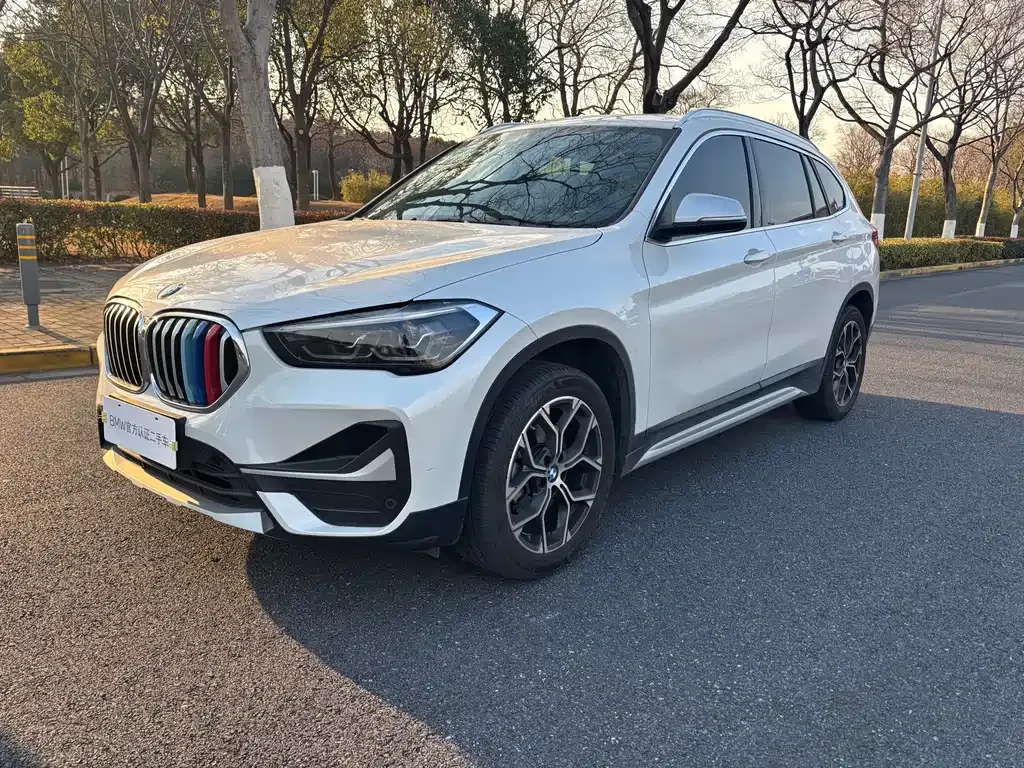 BMW X1 — фото 9