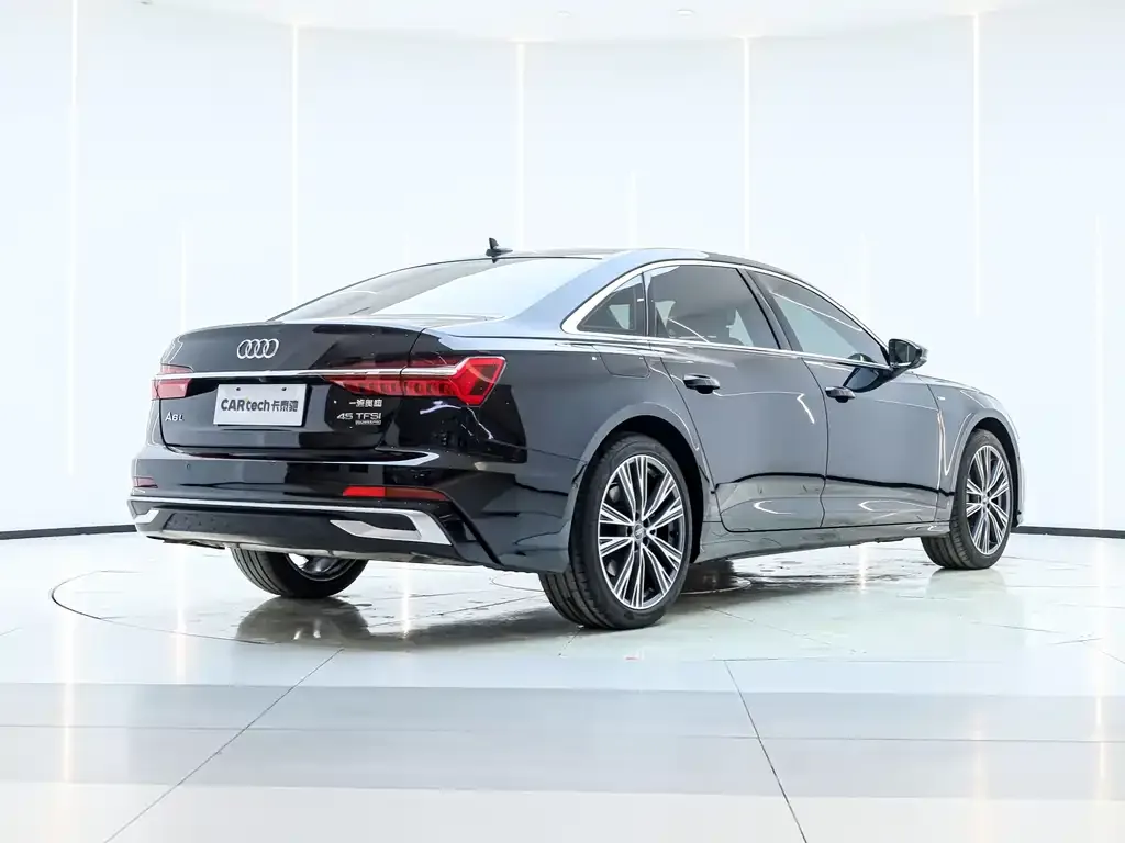 Audi A6L — фото 4